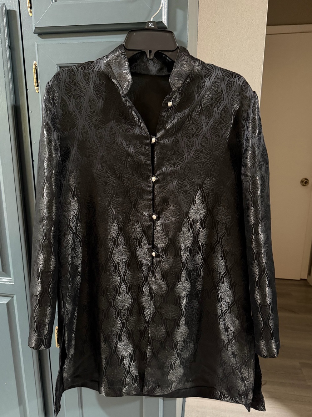 Black Jacquard Floral Tunic Blouse Pearl Buttons Long Sleeve Large